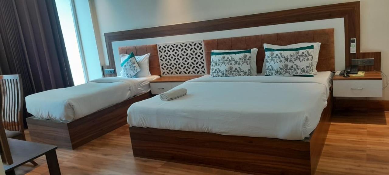 Hotel White House 350 Mtr From Golden Temple Amritsar Ngoại thất bức ảnh