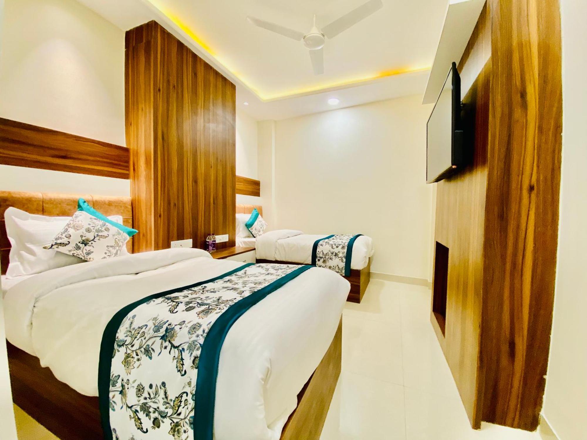 Hotel White House 350 Mtr From Golden Temple Amritsar Ngoại thất bức ảnh