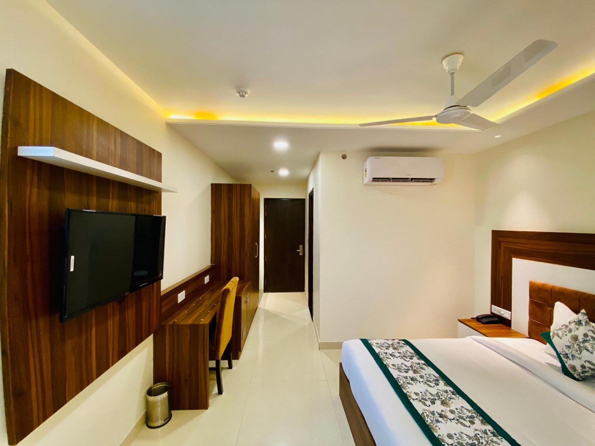 Hotel White House 350 Mtr From Golden Temple Amritsar Ngoại thất bức ảnh