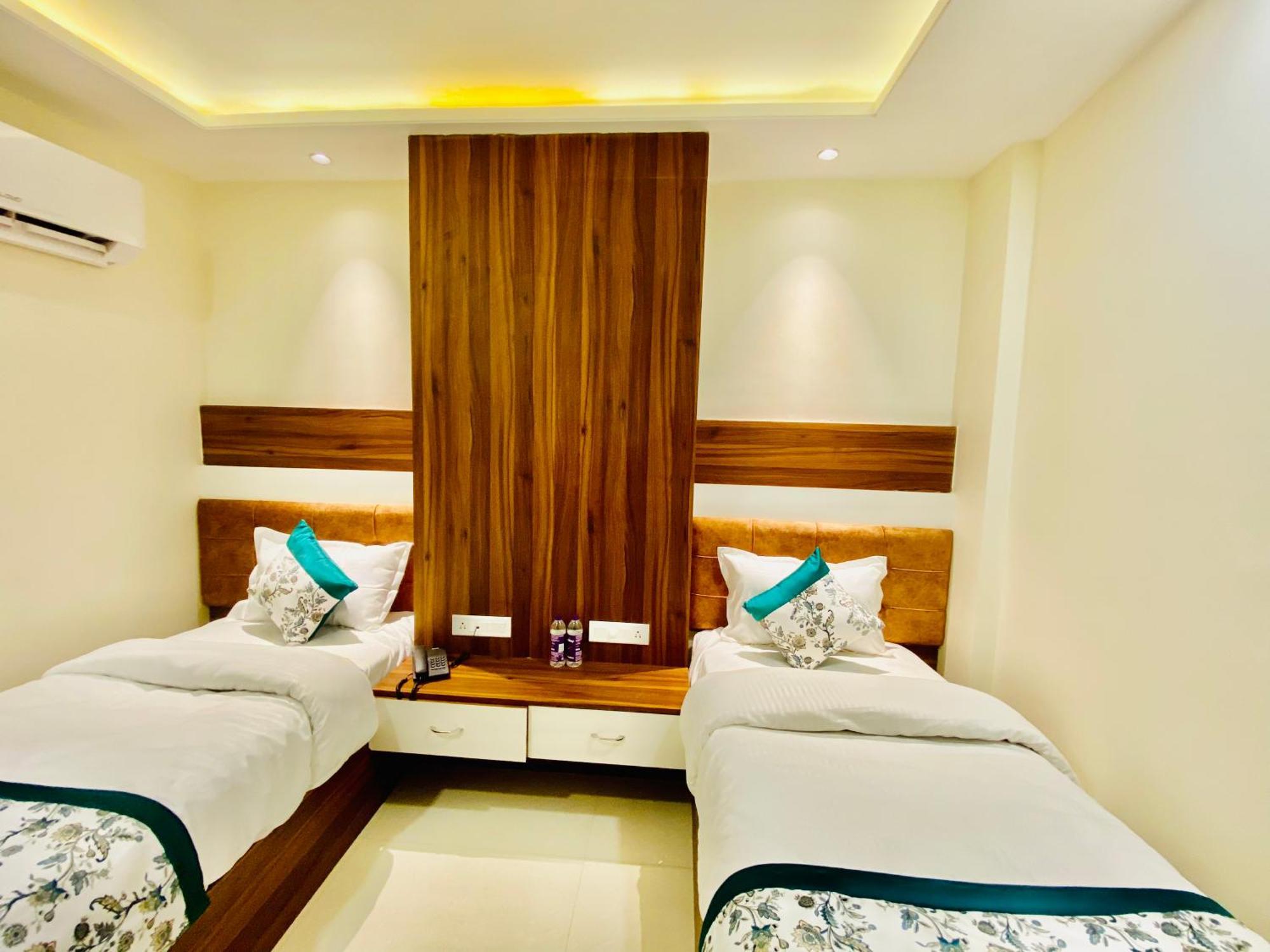 Hotel White House 350 Mtr From Golden Temple Amritsar Ngoại thất bức ảnh
