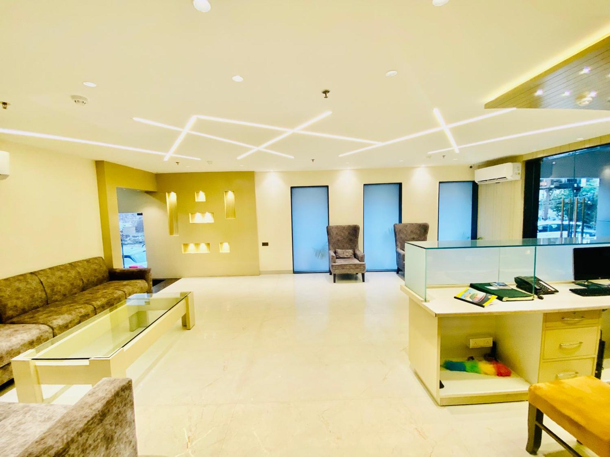 Hotel White House 350 Mtr From Golden Temple Amritsar Ngoại thất bức ảnh